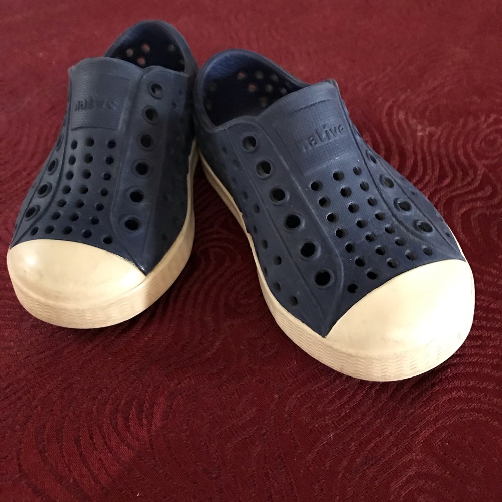 Native Shoes - Toddler size 6